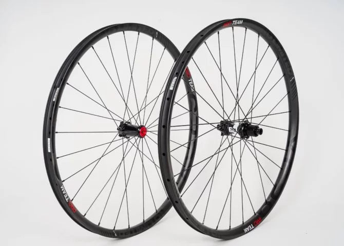 No Limited MTB 29er + Dt Swiss 350 bajo Cannondale Lefty