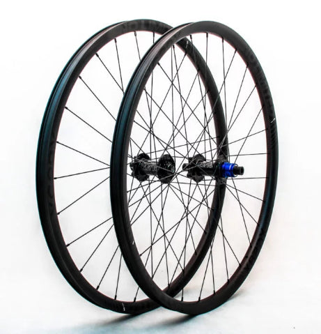 No Limited MTB 29er + Tune King Kong