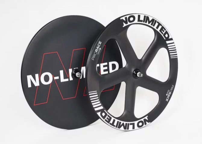 Black bicycle wheel with 'NO-LIMITED' branding on a white background