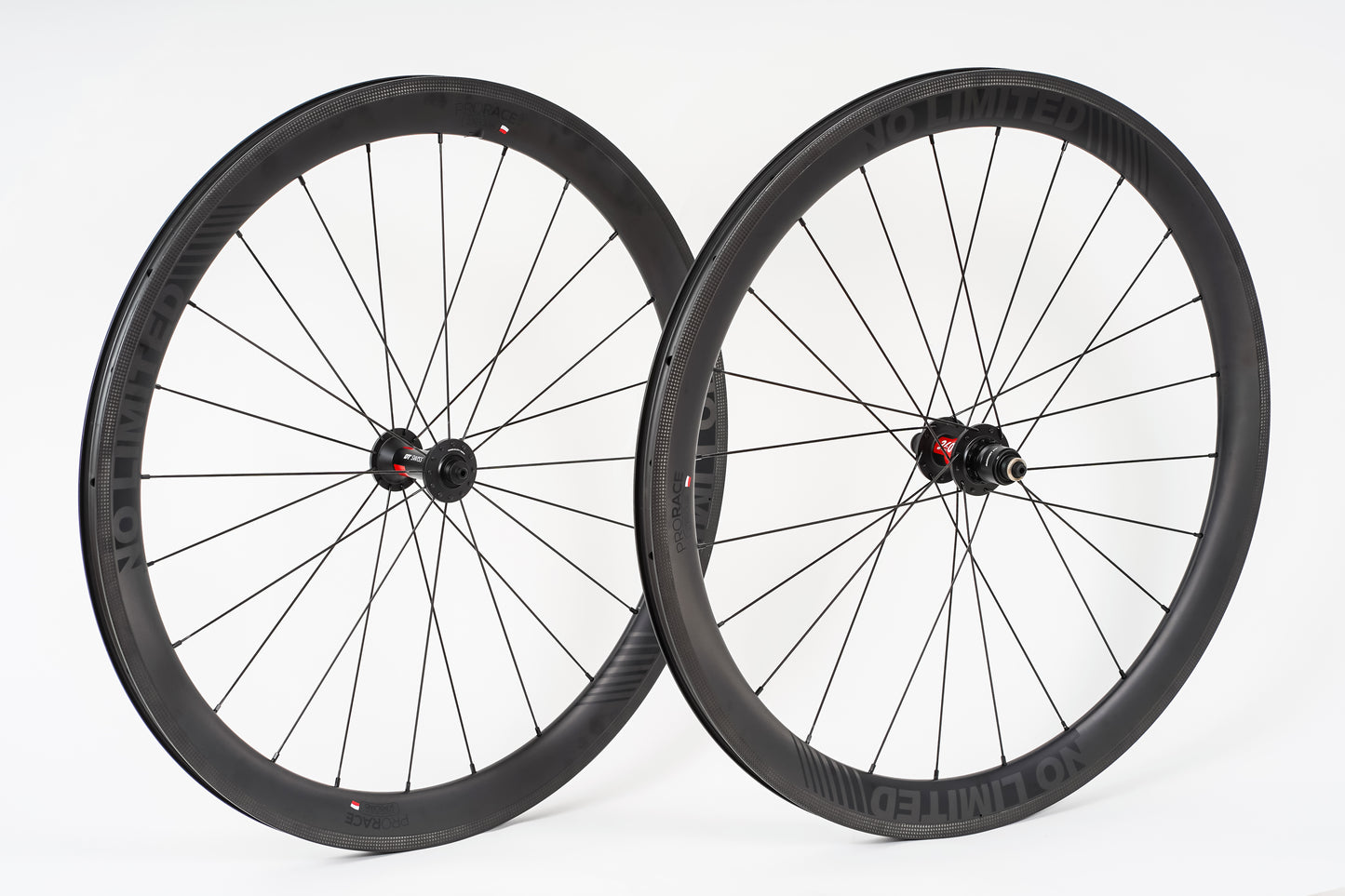 No Limited carbon wheels 50, rims.