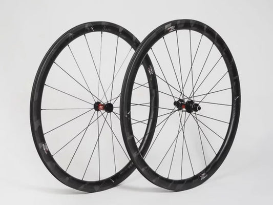 No Limited PRO RACE 38 Road Wheels