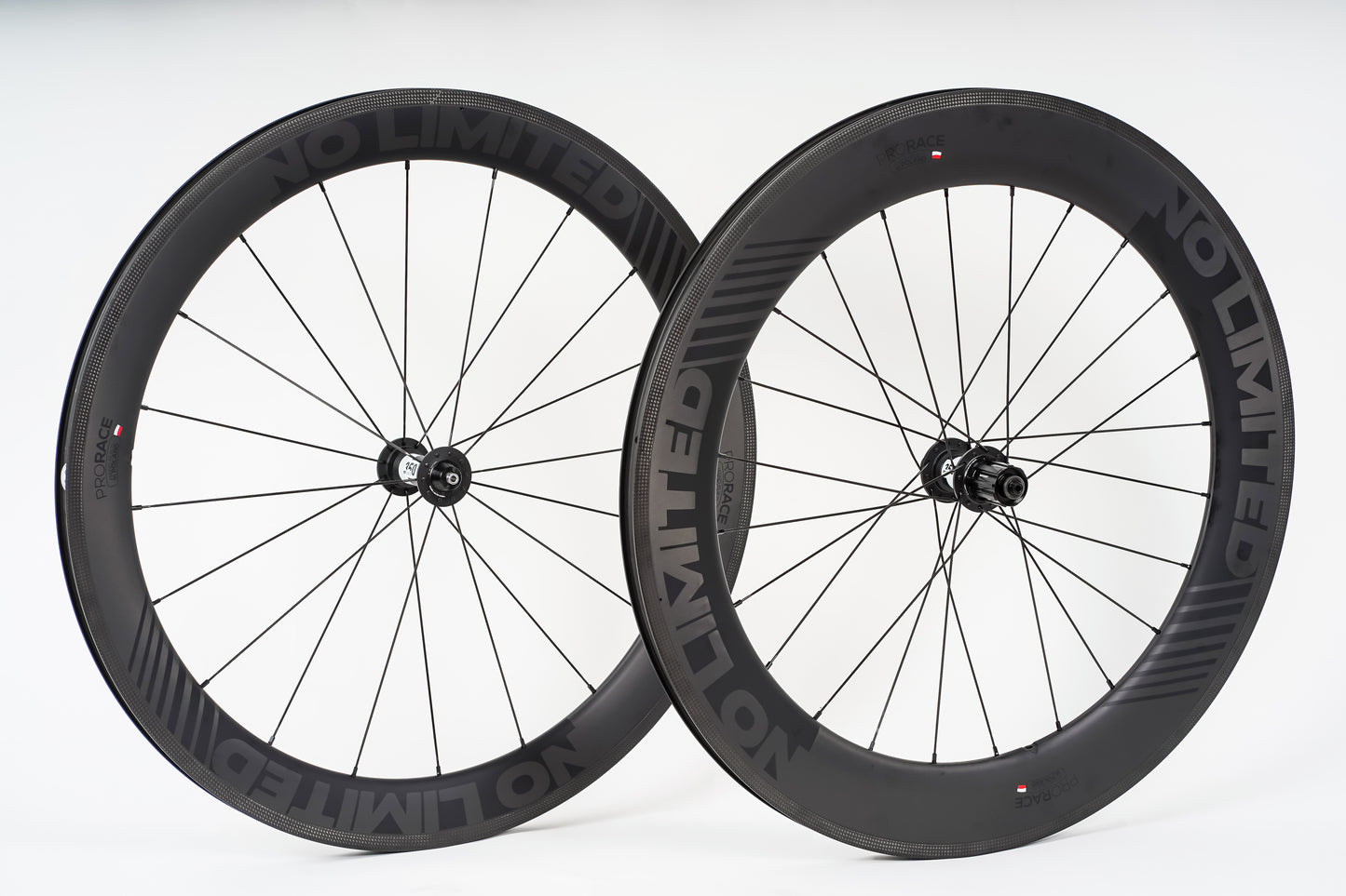 No Limited carbon bicycle wheels. Pro Race 60 80 rims.